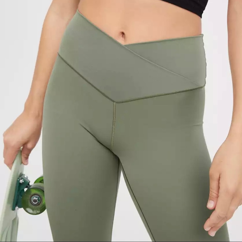 Aerie Crossover Leggings, light green, size small, worn once